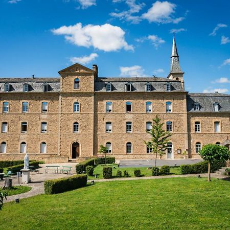 Hotel Accueil Du Couvent De Malet Saint-Côme-dʼOlt Zewnętrze zdjęcie