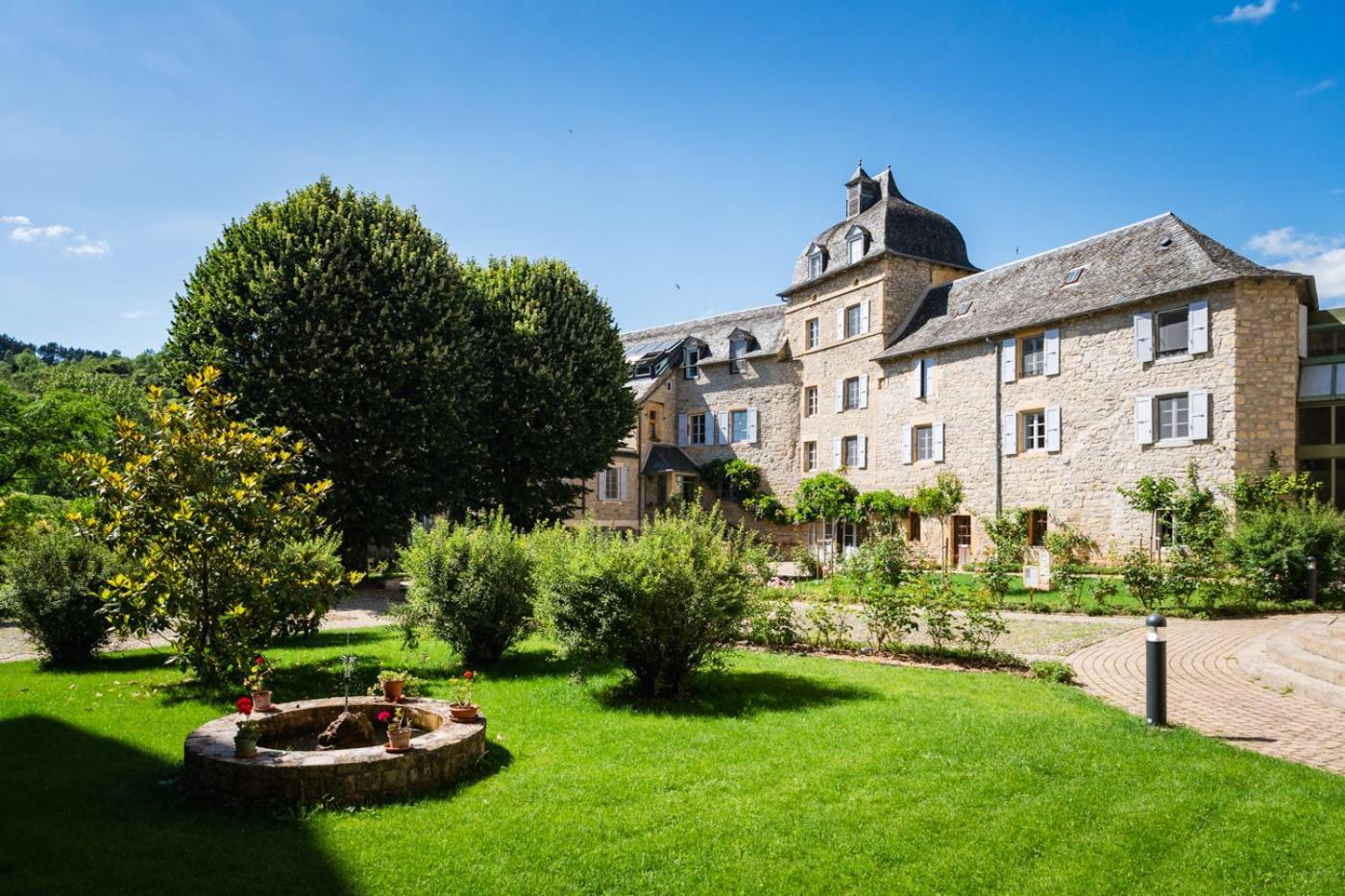 Hotel Accueil Du Couvent De Malet Saint-Côme-dʼOlt Zewnętrze zdjęcie
